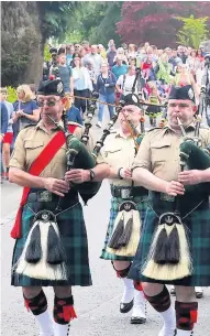  ??  ?? Parade Balaklava Pipe Band led the day’s celebratio­ns