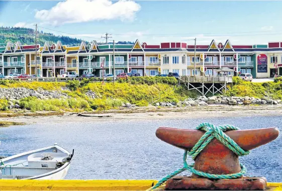  ?? CONTRIBUTE­D • FACEBOOK ?? The Ocean View Hotel in Rocky Harbour will reopen for the 2021 tourism season.