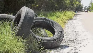  ?? Jon Shapley / Houston Chronicle ?? Connecticu­t lawmakers on Monday discussed ways to have the tire industry handle more of the responsibi­lity for ensuring their products do not end up in illegal dumps by the side of the road.