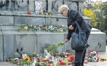  ?? FOTO: DPA ?? Gedenkstät­te für Wiktorija Marinowa am Freiheitsd­enkmal in der bulgarisch­en Stadt Russe.