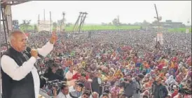  ?? PTI ?? All India Jat Aarakashan Sangharsh Samiti chief Yashpal Malik addresses protesters at Jasia village in Rohtak district on Sunday.