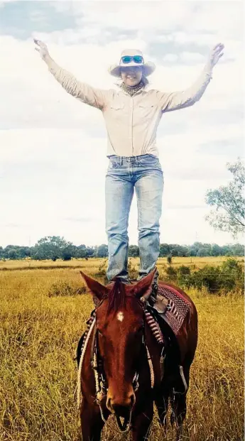  ?? PHOTOS: CONTRIBUTE­D ?? STANDING UP: Caitlin Sloss, from Middlemoun­t, is on a mission to help her fellow farmers. She has donated a diamond ring to support the Drought Angels.