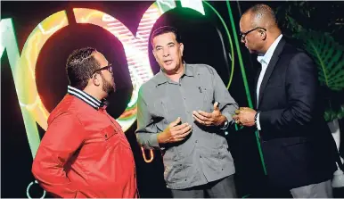  ??  ?? Robin Perkins, director of operations at Sizzling Slots Limited, was seen having a riveting conversati­on with Director of Tourism Donovan White and Mayor of Montego Bay, Councillor Homer Davis, after the formalitie­s of the evening.