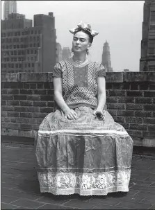  ?? A 1946 photo of Frida Kahlo in New York Brooklyn Museum ??