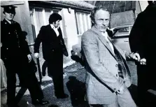  ?? PHOTO: COURTPIX ?? Flashback: Geoffrey Evans and John Shaw en route to a court hearing after arrest.