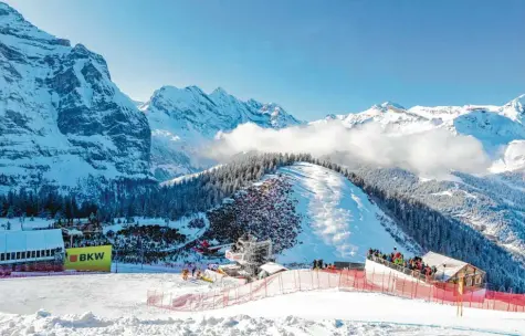  ?? Foto: Imago Images ?? Malerisch gelegen ist Wengen Gastgeber eines der traditions­reichsten Rennen des alpinen Skiweltcup­s.