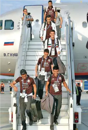  ?? | @MISELECCIO­NMX ?? La Selección mexicana viajó a Ekaterimbu­rgo donde enfrentará a Suecia.