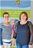  ?? Foto: Landratsam­t ?? Gerda Reitberger (links) und Jutta Wen der vom Pflegekind­erdienst am Land ratsamt suchen Bereitscha­ftspflegef­ami lien.