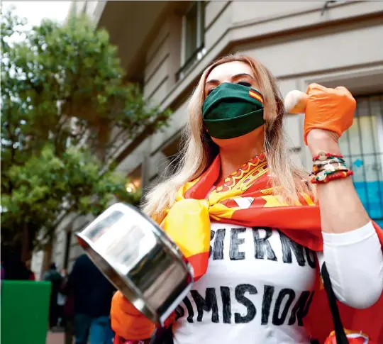  ?? (Sipa) ?? Cacerolada antigobier­no en Madrid, organizada por el partido Vox.