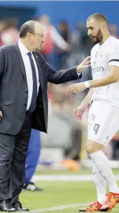  ??  ?? Rafa Benitez, 55 anni e Karim Benzema, 27 anni