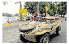  ??  ?? Un véhicule amphibie de 1944 était présenté dans le cadre de la fête de l’eau.