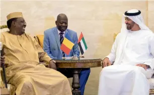  ??  ?? Sheikh Mohamed meets Idriss Deby Itno, President of Chad, at Al Shati Palace in Abu Dhabi. The leaders discussed enhancing cooperatio­n between the two countries to serve common interests.