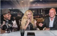  ?? FOTO: MOGENS FLINDT ?? Remee, Sanne Salomonsen og Thomas Blachman udgør dommerhold­et i den nye omgang ’X Factor’. Det er tiende saeson af programmet.