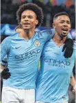  ?? FOTO: AFP ?? Citys Sieggarant­en: Leroy Sané (li.) und Gabriel Jesus.