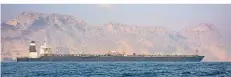  ?? FOTO: DPA ?? Der iranische Öltanker „Grace 1“vor der Küste Gibraltars.