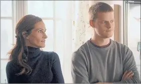  ?? ROADSIDE ATTRACTION­S ?? Julia Roberts stars as a mom trying to keep her drug-addicted son (Lucas Hedges) from relapsing in “Ben Is Back.”