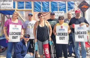  ?? JOSH HEALEY/THE BEACON ?? Although the Beacon could not confirm Unifor Local 597, the union representi­ng workers at DJ Composites in Gander, was planning a hunger strike, many of the picketers support the idea.