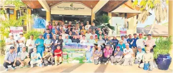  ?? ?? The participan­ts of the PBBS golf tournament at Nexus Golf Resort Karambunai.