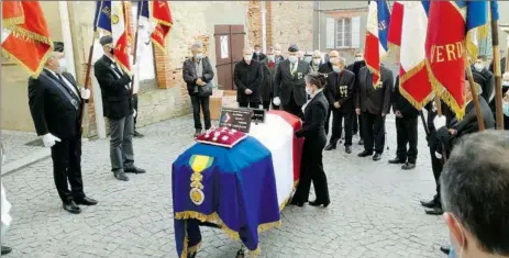  ??  ?? Obsèques à Verdun sur Garonne