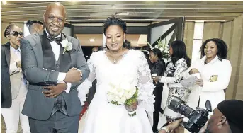  ?? /TSHEPO KEKANA ?? Criselda and Siyolo Dudumashe during their wedding.