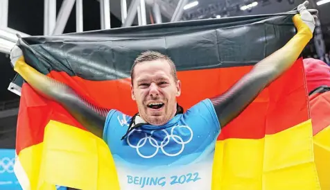  ?? MICHAEL KAPPELER / DPA ?? Polizist Christophe­r Grotheer bejubelt am 11. Februar dieses Jahres seinen Olympiasie­g im Skeleton.