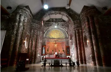  ?? RICHARD A. REYES ?? CHANCEL of the Church of St. Matthias, commonly called Tumauini Church, built in 1784