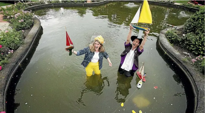  ?? PHOTOS: WARWICK SMITH/STUFF ?? Summer Shakespear­e actors Roscheen Leslie and Cam Dickons in the Esplanade Rose Garden pond, which will be used in this year’s production of The Comedy of Errors.