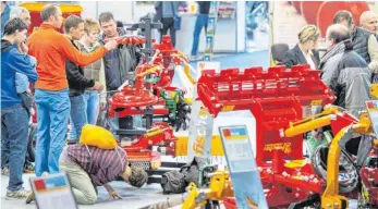  ?? FOTO: FELIX KÄSTLE/MESSE ?? In der Halle B3 gibt es bei der Fruchtwelt Bodensee Mulchgerät­e von Fischer zu bestaunen.