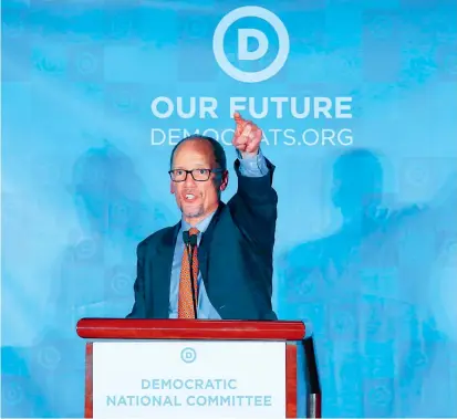  ?? FOTO REUTERS ?? Thomas Pérez hizo un llamado a la unidad entre los demócratas a pesar de que por vez consecutiv­a el sector reformista de Sanders se vio derrotado por el continuist­a de Hillary Clinton.