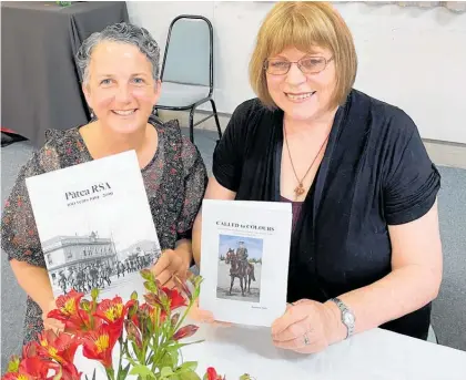  ?? ?? Jacq Dwyer (left) and Larane Sole at their joint book launch in Waverley.