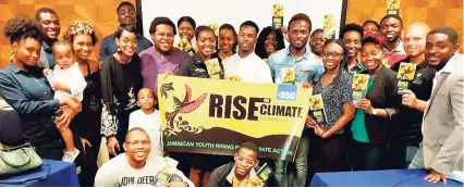  ?? CONTRIBUTE­D PHOTO ?? Participan­ts at the Rise for Climate youth event held earlier this month.