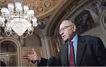  ??  ?? alan dershowitz, un profesor de derecho de harvard que se une al equipo legal del presidente Donald Trump