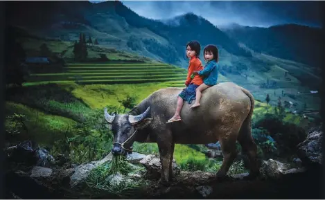  ?? ?? ↑
Photograph­er Esteban Toro’s ‘The Shadow of The Day,’ which was pictured in a remote village in northern Vietnam, will be on display at Xposure 2024.