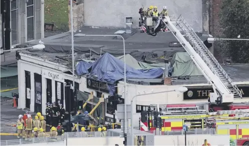  ?? PICTURE: ROBERT PERRY ?? 0 Ten people were killed when the Eurocopter EC135 helicopter crashed into the Clutha Bar in Glasgow