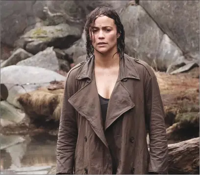  ??  ?? Paula Patton stars in “Somewhere Between”