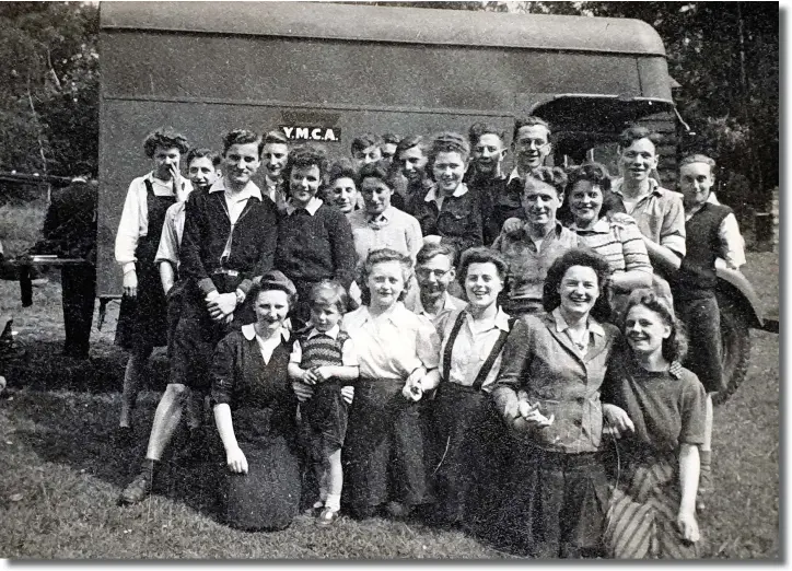  ??  ?? Smethwick YM-YWCA camp at Kinver in May 1945