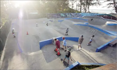  ?? Paia Youth and Cultural Center photos ?? The StoneWave Skate Park, which is 10,750 square feet and consists of a multilevel pool area, a ledge and a miniramp, is in need of fencing renovation­s after years of enduring weather and ocean spray.