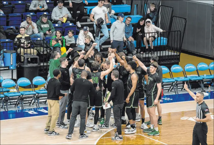  ?? Adam Gray Getty Images ?? Players on the Dartmouth men’s basketball team have voted to unionize, seeking to be classified as school employees.