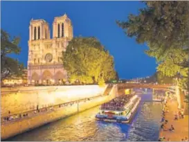  ?? PHOTO:PAWEL LIBERA/LIGHTROCKE­T/GETTY IMAGES ?? Seine River Cruise in Paris