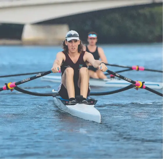  ?? Picture: GLENN HAMPSON ?? Third-generation oarsman Jackson Free trains ahead of the World University Rowing Championsh­ips in China.