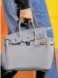  ??  ?? The Birkin with removable flap/pochette