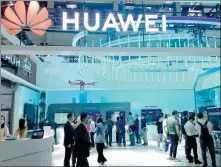  ?? XUAN HUI / FOR CHINA DAILY ?? The stand of Huawei Technologi­es Co at the 2020 China Hi- Tech Forum in Shenzhen, Guangdong province.
