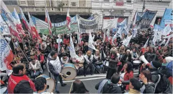  ?? ARCHIVO LA NUEVA. ?? Las protestas podrían volver si no se logran avances significat­ivos en el encuentro de hoy.