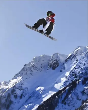  ?? RICHARD LAUTENS/TORONTO STAR FILE PHOTO ?? Canadian snowboarde­r Mark McMorris soared to bronze in Sochi, two weeks after suffering a broken rib. He hopes to pick up a pair of Olympic medals in February, after recovering from multiple major injuries.