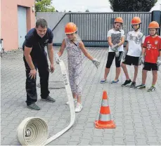  ?? FOTO: AFI ?? Jede Menge Spiele rund ums Thema Feuerwehr hat’s im Ferienprog­ramm in Stödtlen gegeben.