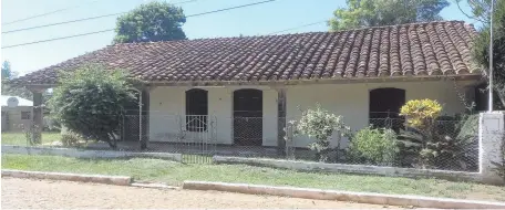  ??  ?? Antigua vivienda que data del siglo XIX, según los datos históricos.