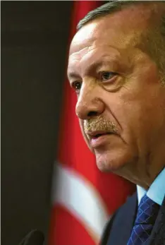  ?? Foto: Mustafa Kaya, dpa ?? Recep Tayyip Erdogan bezeichnet das kurdische Autonomieg­ebiet in Syrien als Bedrohung für die Türkei.