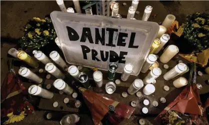  ?? Photograph: Adrian Kraus/AP ?? A makeshift memorial, in Rochester, New York on 2 September 2020, near the site where Daniel Prude was restrained by police officers.