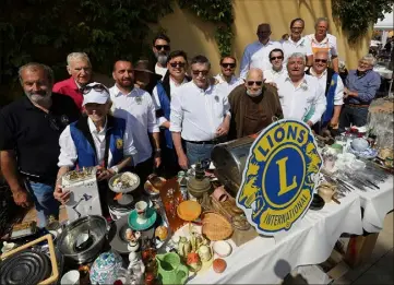  ?? ?? Les Lions mentonnais, toutes génération­s confondues, réunis pour cette grande fête annuelle de la brocante.