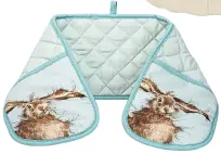  ??  ?? Wrendale double oven gloves, hare design, £9.99 (0800 092 3355; very.co.uk)